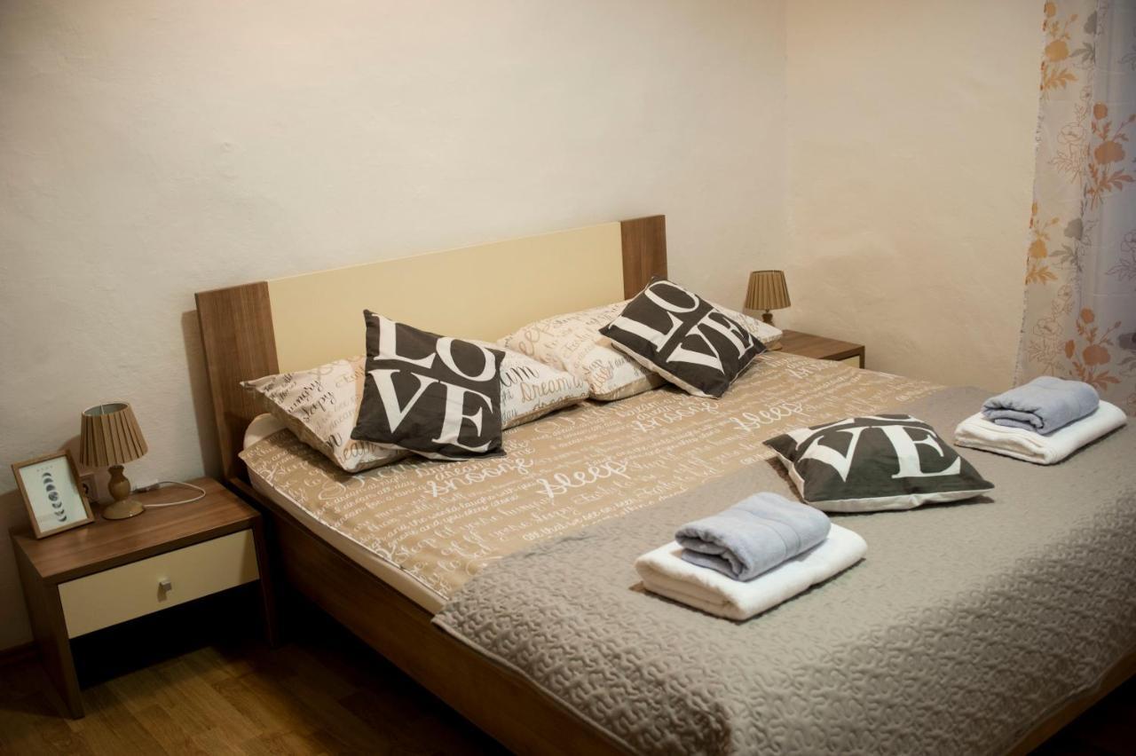 Apartman Flower Σίμπενικ Εξωτερικό φωτογραφία