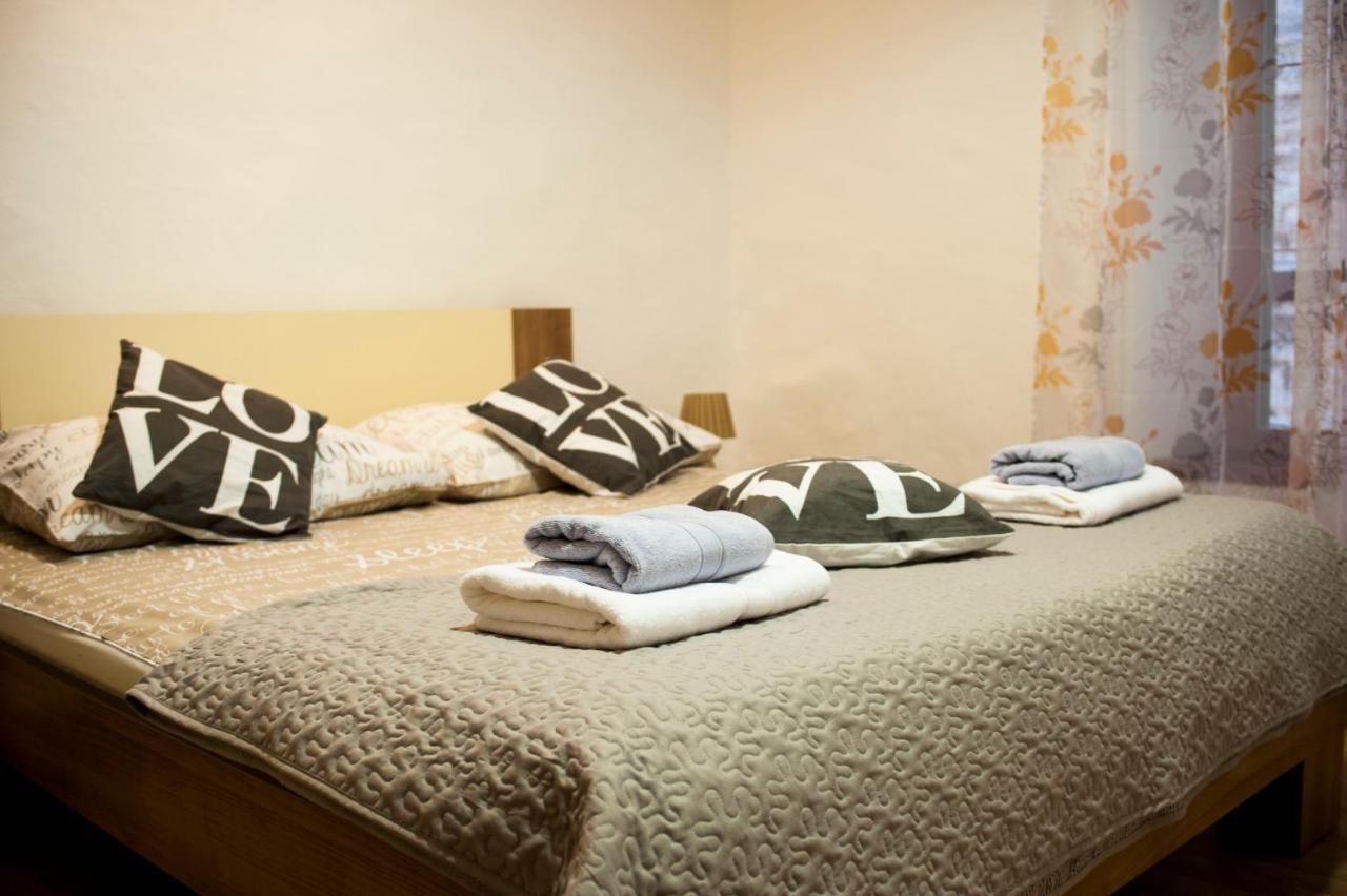 Apartman Flower Σίμπενικ Εξωτερικό φωτογραφία